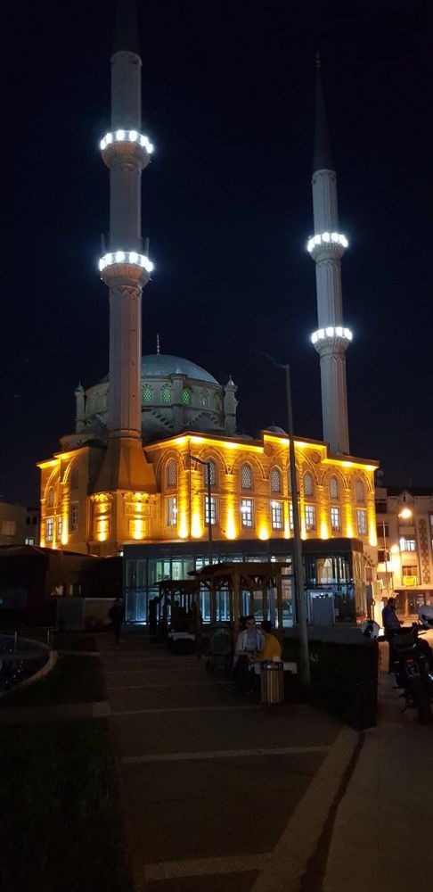  bayrampaşa altıntepsi camii ışıkları